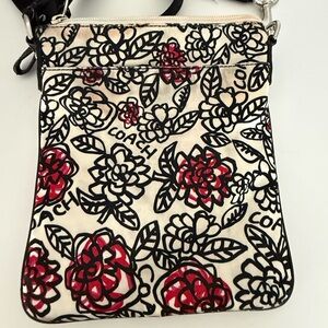 Auth COACH Poppy Kyrra Floral Print Beige Red Fuchsia Black Nylon Leather Sateen